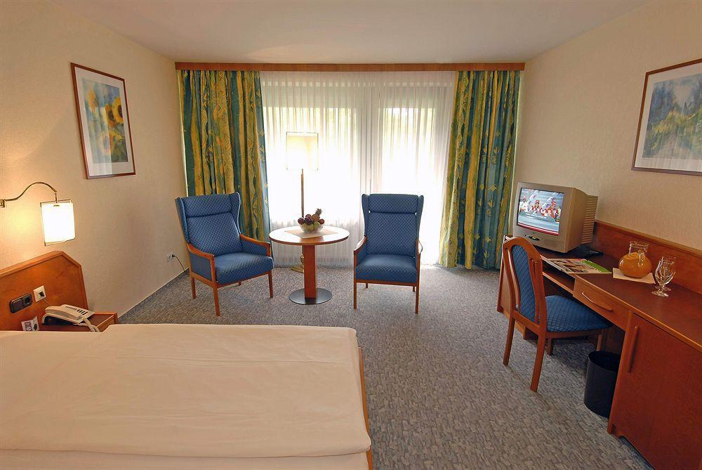 Balladins Superior Hotel Gutsmann 바트브람스테트 객실 사진