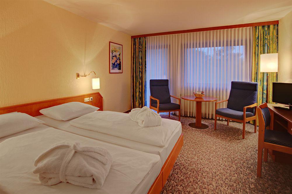 Balladins Superior Hotel Gutsmann 바트브람스테트 외부 사진