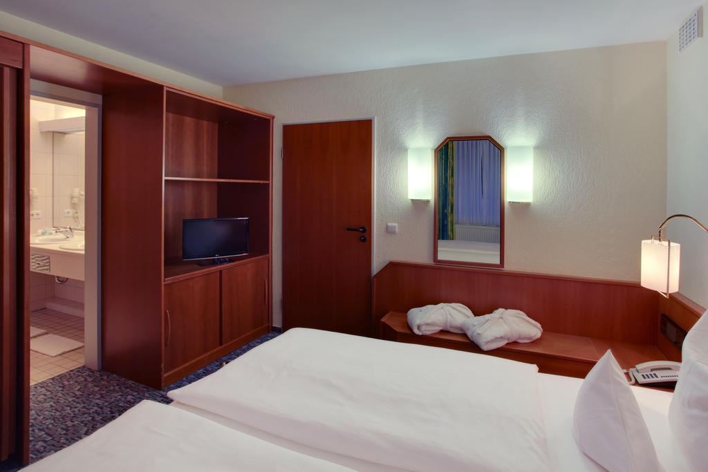 Balladins Superior Hotel Gutsmann 바트브람스테트 객실 사진