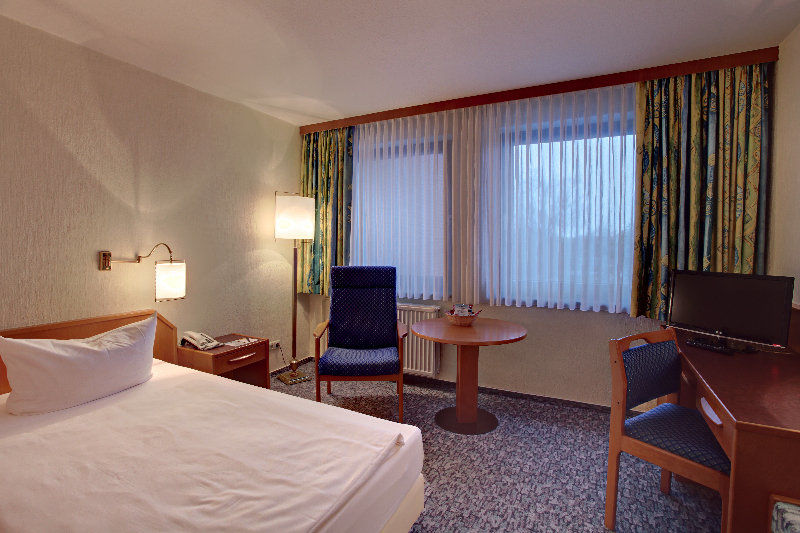 Balladins Superior Hotel Gutsmann 바트브람스테트 외부 사진