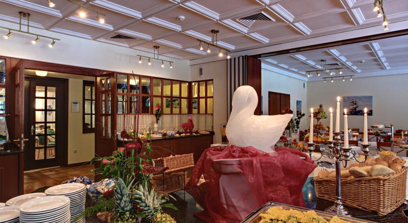 Balladins Superior Hotel Gutsmann 바트브람스테트 외부 사진
