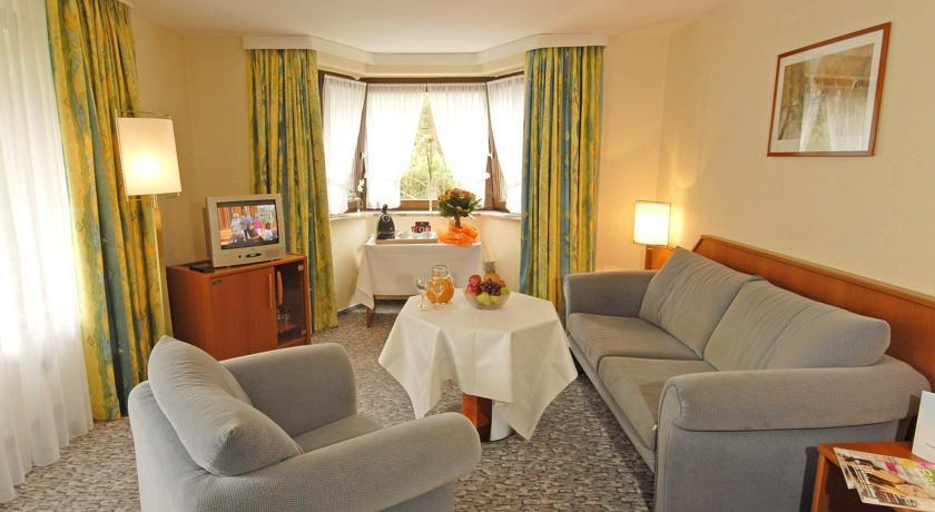 Balladins Superior Hotel Gutsmann 바트브람스테트 외부 사진